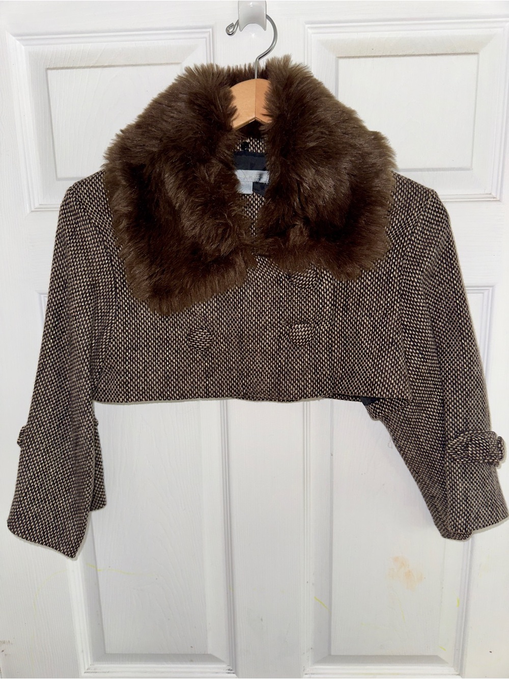Super Cropped JE Couture Brown Tweed Jacket with Faux Fur Collar M